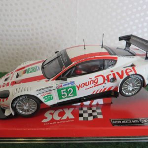 ASTON MARTIN DBR9