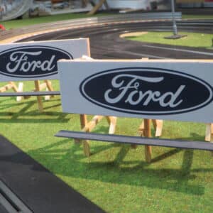 HANDBUILD BILLBOARD FORD