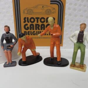 RACE FIGURES SET 3