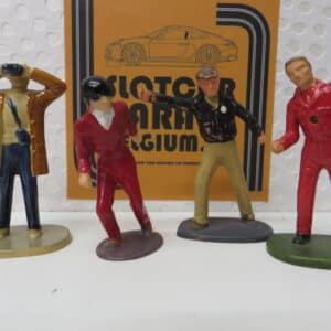 RACE FIGURES SET 18
