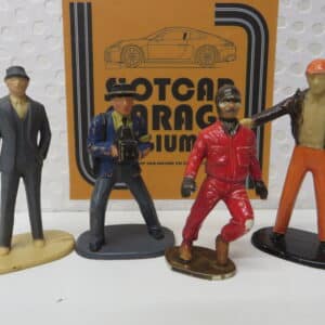 RACE FIGURES SET 19
